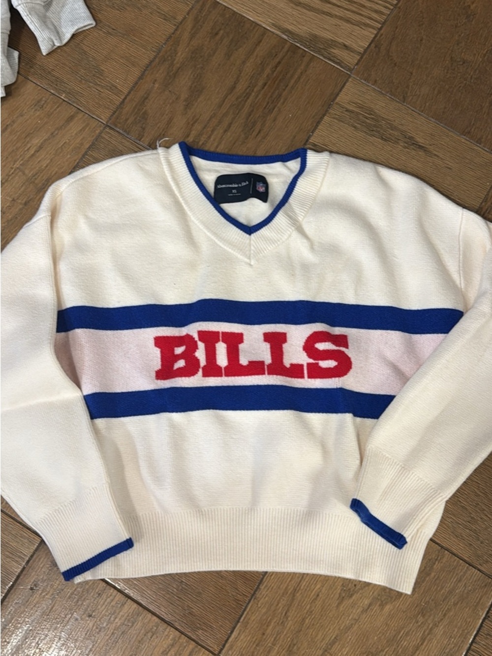 Abercrombie & Fitch Buffalo Bills V Neck Sweater